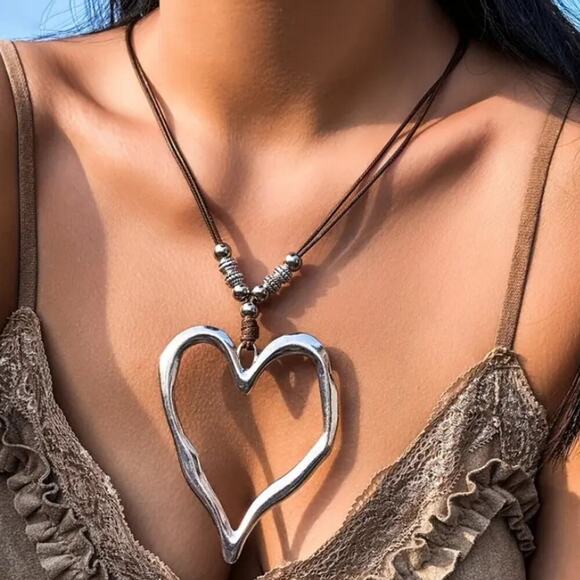 Exaggerated Silver Heart Statement Necklace Boho Oversized - Picture 3 of 9